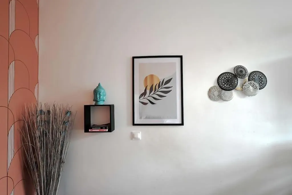 Apartment On Two Floors Close To Pigalle And Mouli 巴黎
