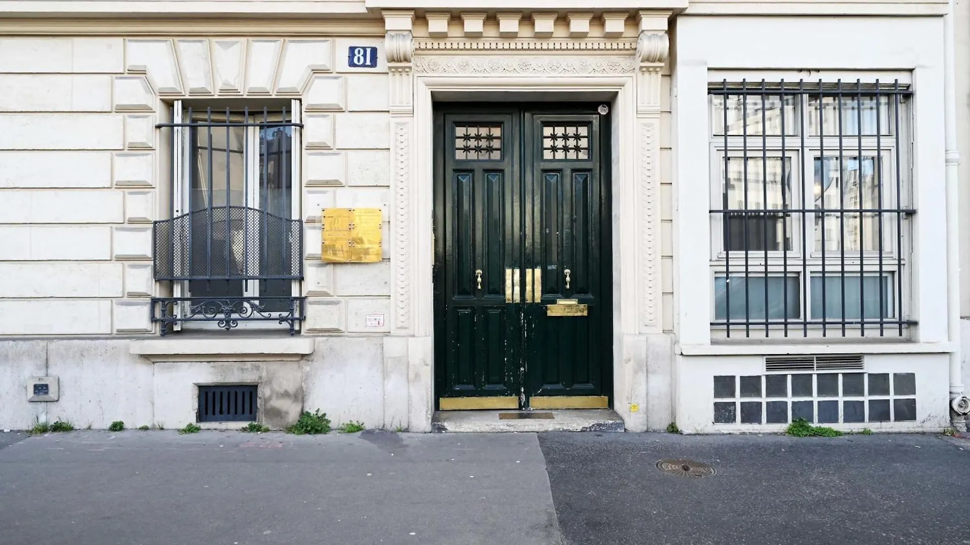 Apartment On Two Floors Close To Pigalle And Mouli 巴黎